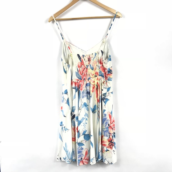 Old Navy Floral Spaghetti Strap Dress - Picture 4 of 8